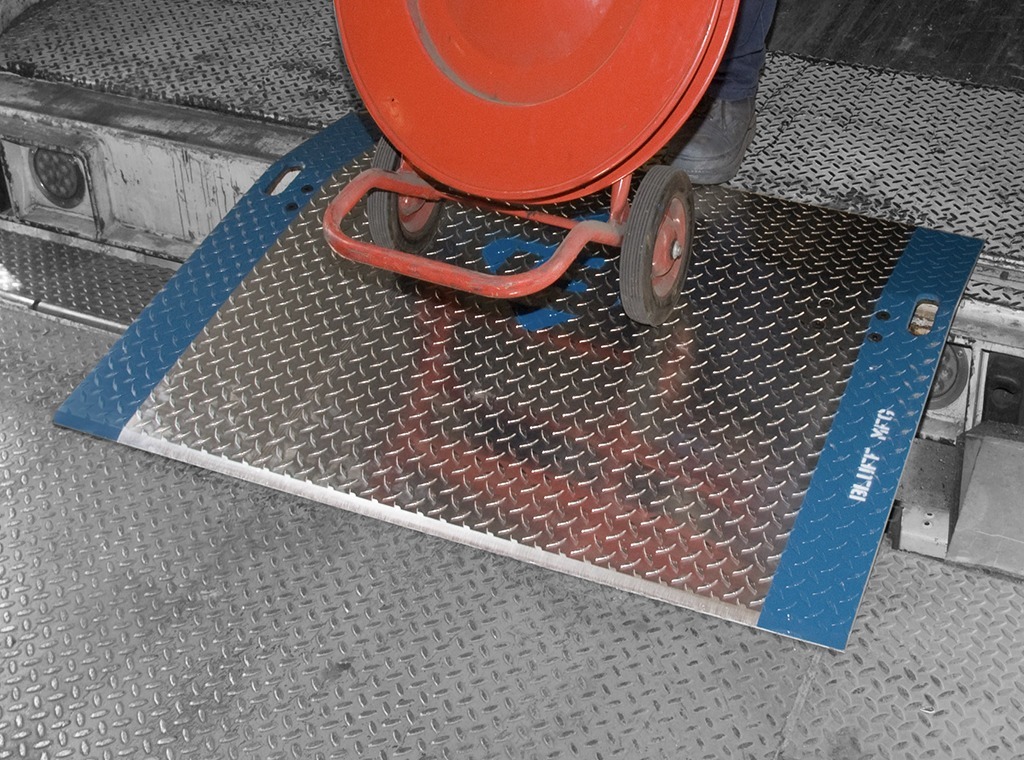 Bluff A Aluminum Dock Plate